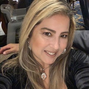 Meet your Posher, Sandra